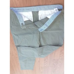 33x27 in Talbots relaxed‎ chinos Womens Pants color faded green